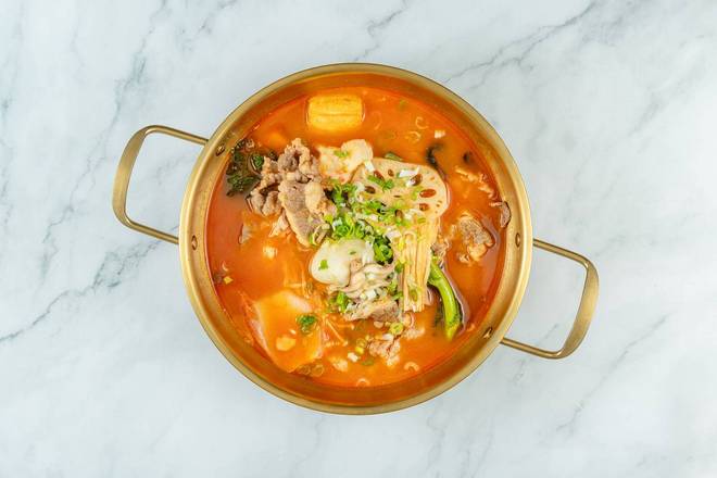 Tomato Broth(Non spicy) 鲜香番茄汤(不辣）